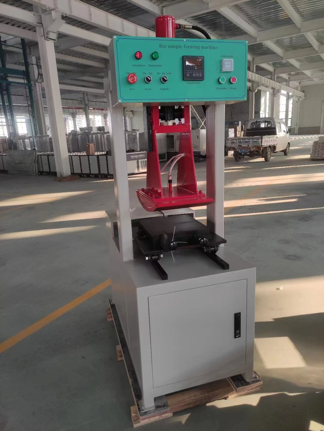 

Chinese Factory Wheel Tracking Device Specimen Molding Machine