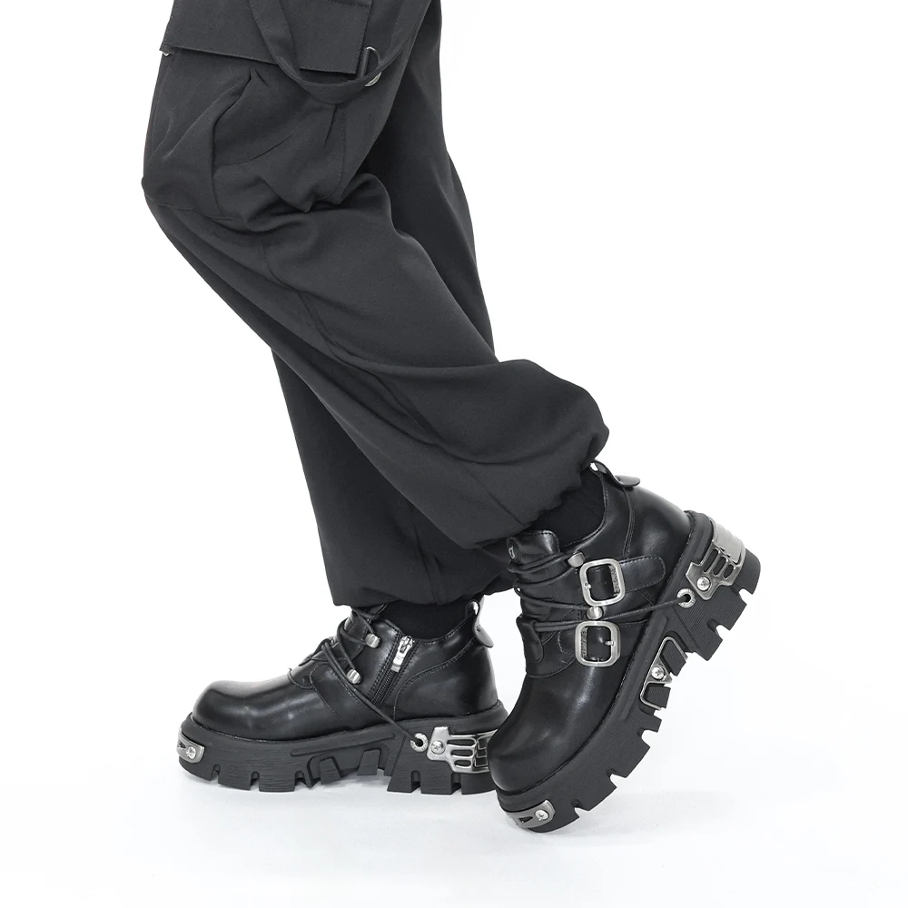 U-Doppel 2023 Neue Dark Punk Stil Frau Gothic Flamme Geschnitzt Vintage Rock Stiefel Leder Schuhe Metall Nische Niedrigen top Plattform Schuhe