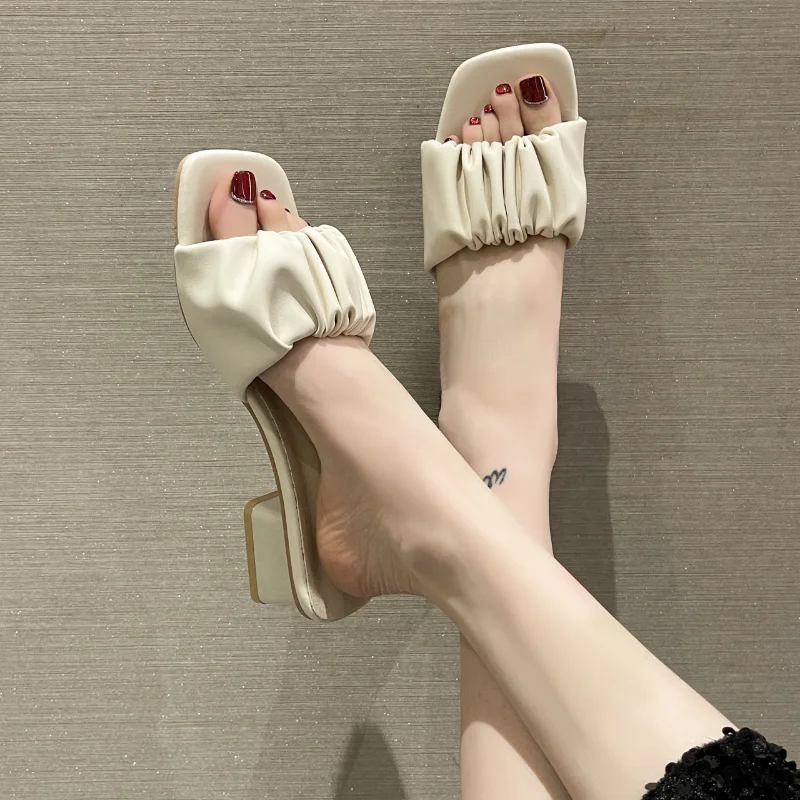 Neue Sommer Frauen Hausschuhe Sandalen Damen Weiche Bequeme Falten Sexy Starke High Heel Sandalen Mode High Heel Sandalen – Detail 3