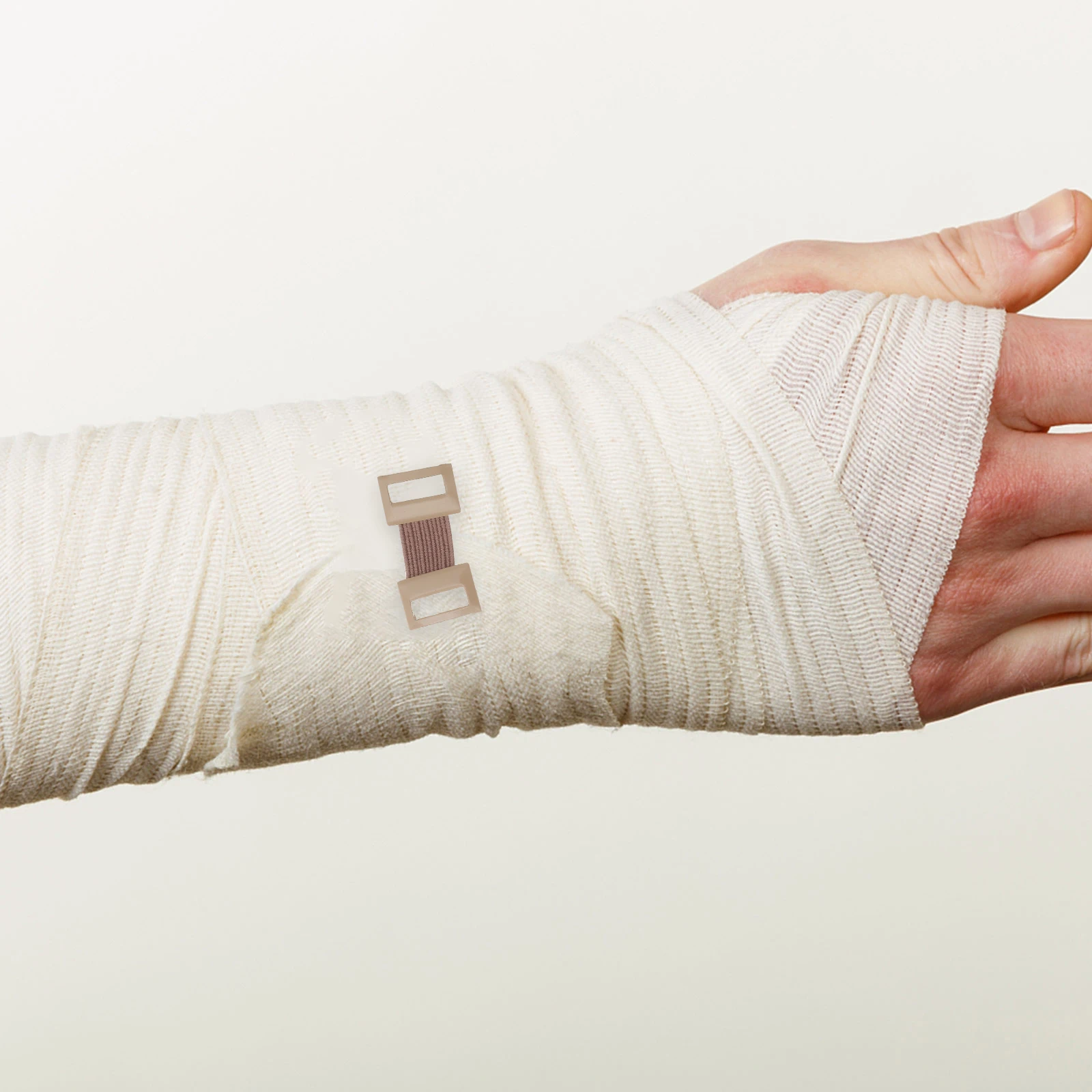 50pcs Aluminum Buckle Elastic Clips for Bandages Stretch Fabric Rust Proof Water Resistant First Aid Clasps Body