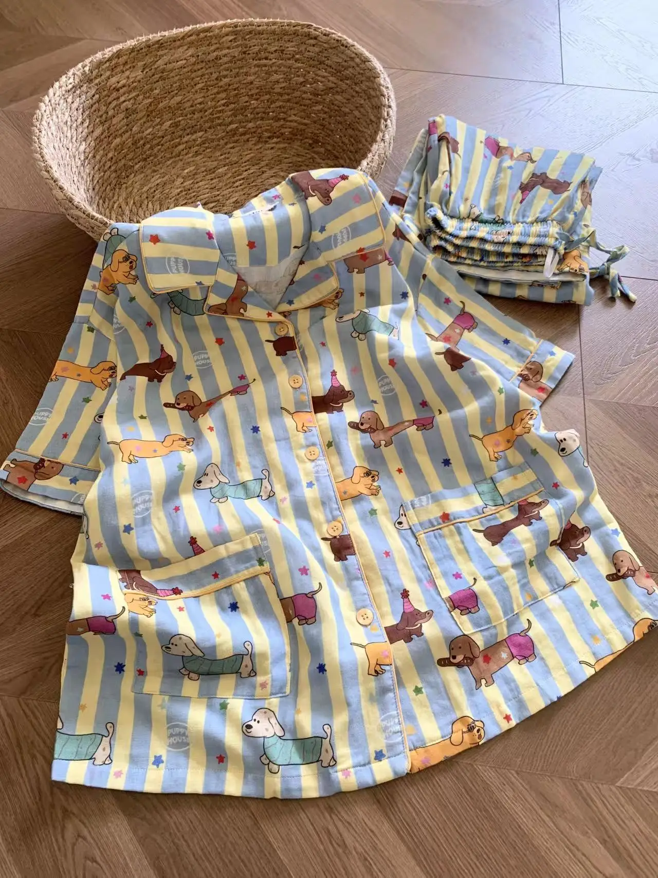 conjunto-de-ropa-de-dormir-para-mujer-estilo-casual-algodon-puro-manga-corta-rayas-diseno-de-perro-dachshund-adecuado-para-usar-al-aire-libre-en-verano