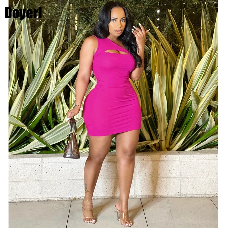 Mini robe moulante Sexy sans manches pour femmes, tenue d'été élégante pour fête en boîte de nuit, anniversaire, asymétrique, épaule dénudée, à bandes, noire