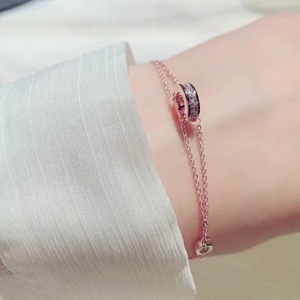 Bracciale alla moda coreano Super brillante Gioielli da donna squisiti Temperamento alla moda Bracciale carino con fascino da donna Regalo di Natale