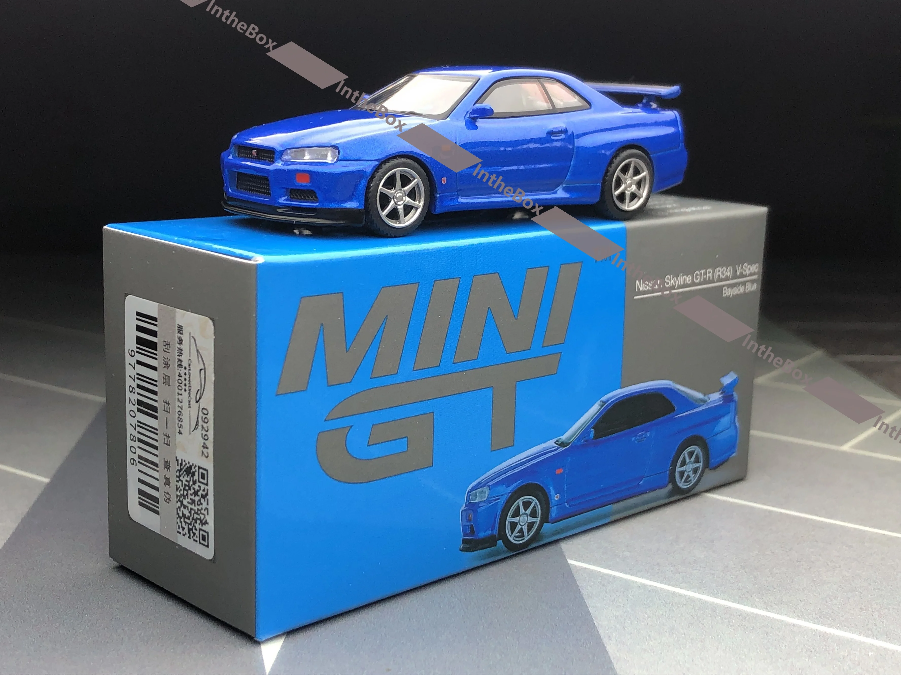 Minigt 1:64 759 Skyline GT-R R34 V-Spec Blaues Sportmodell Druckguss-Metallauto BN Modellautosammlung Limited Edition Hobbyspielzeug