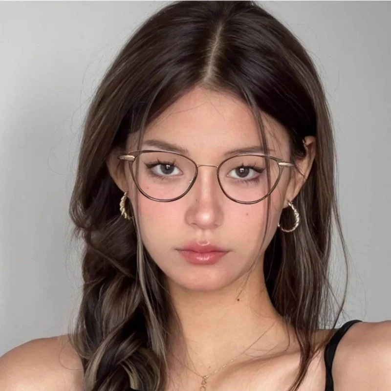 1 Stück Damen Minimalistische Cateye-Brille mit Photochromatischen Gläsern, Retro Outdoor Farbwechselnde und UV-Beständige Sonnenbrille