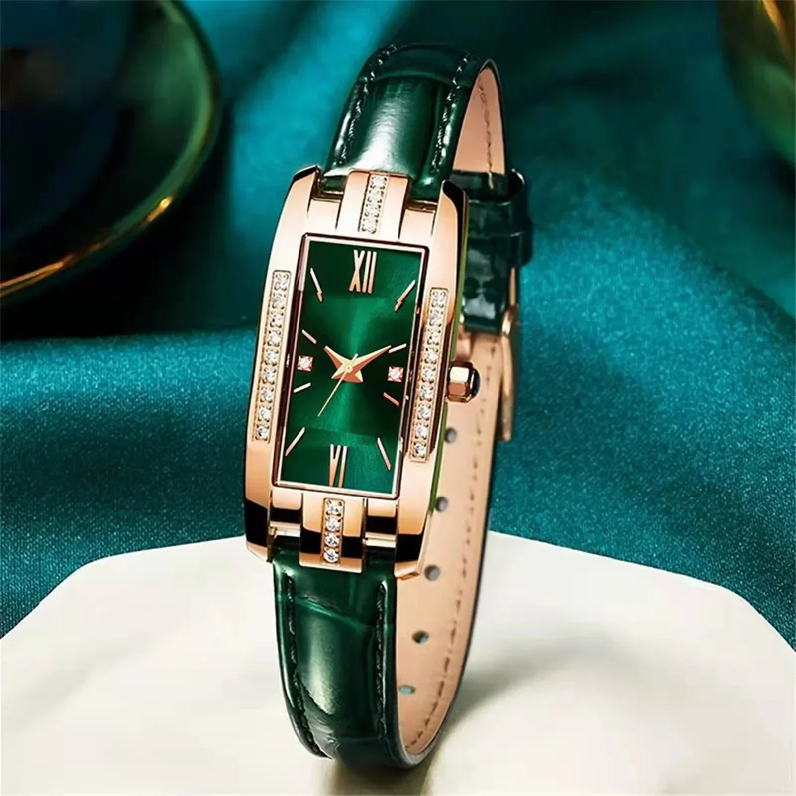 WOKAI high quality classic retro women\'s belt quartz square green quartz watch Student women\'s wear clock luxury style