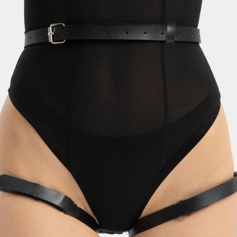 Women Punk Gothic Black PU Leather Plus Size Waist‑Thigh Harness Belt, Adjustable Leg Layering Decor Accessory for Rave Festival