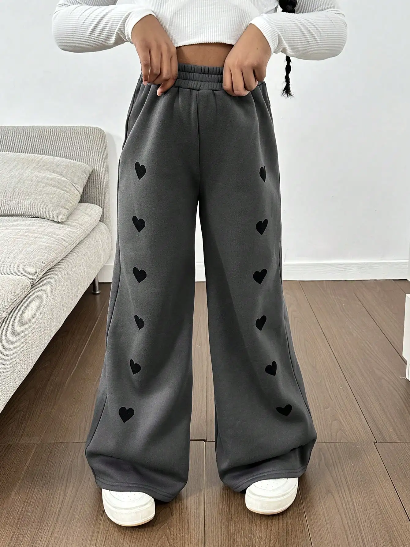 

Gray Heart-Print Loose Straight Leg Knit Pants for Girls, Casual Comfort Fit