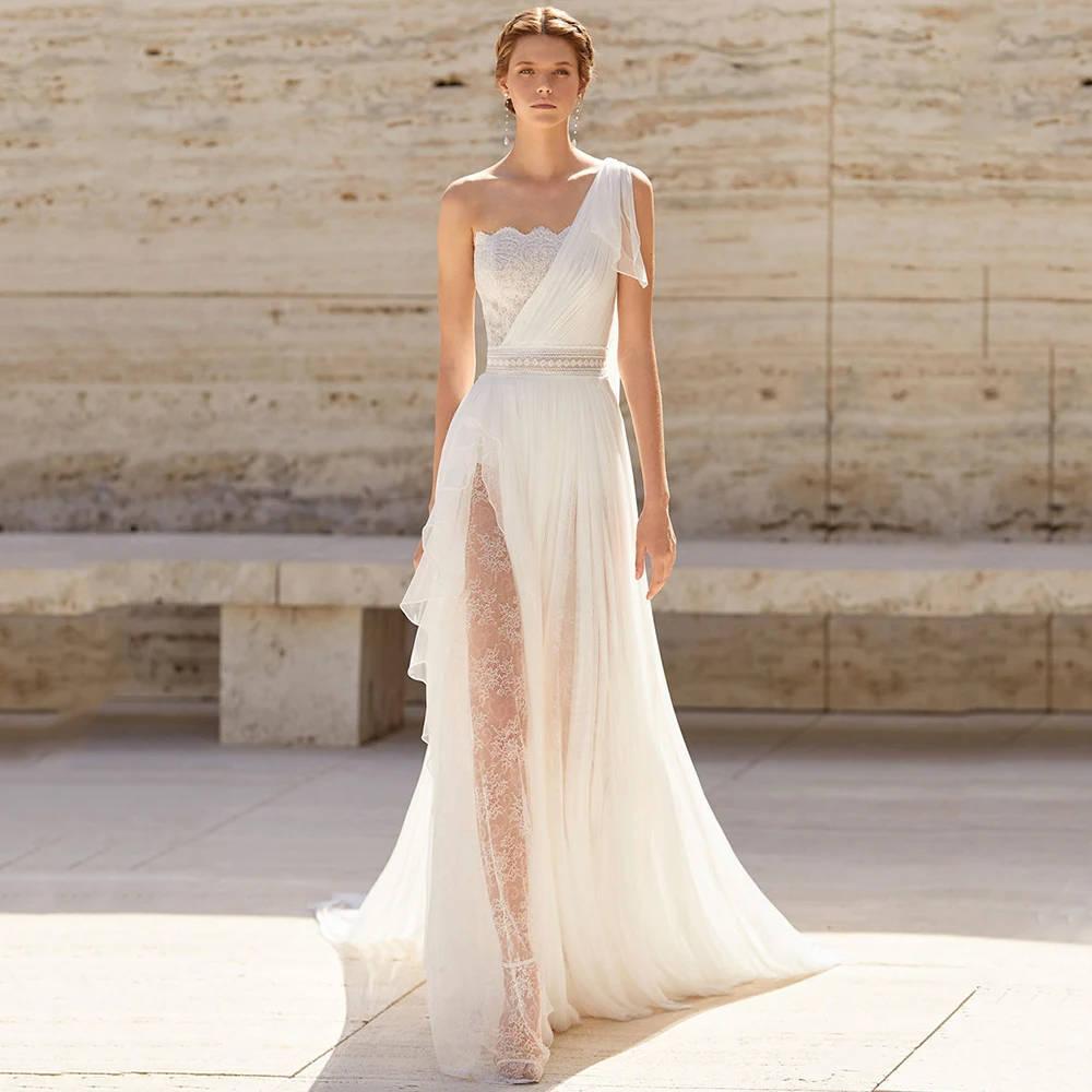 Elegante vestido de novia de un hombro con cuello Barco, traje bohemio de gasa con encaje Irregular, longitud hasta el suelo, boda en la playa, Verano