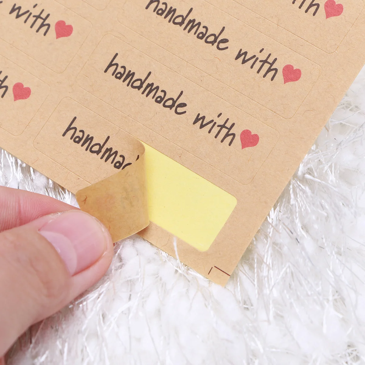 

240pcs 20 Sheets Handmade With Love Heart Stickers Kraft Packaging Sealing Labels For Gifts Baked Goods Envelopes Decorative