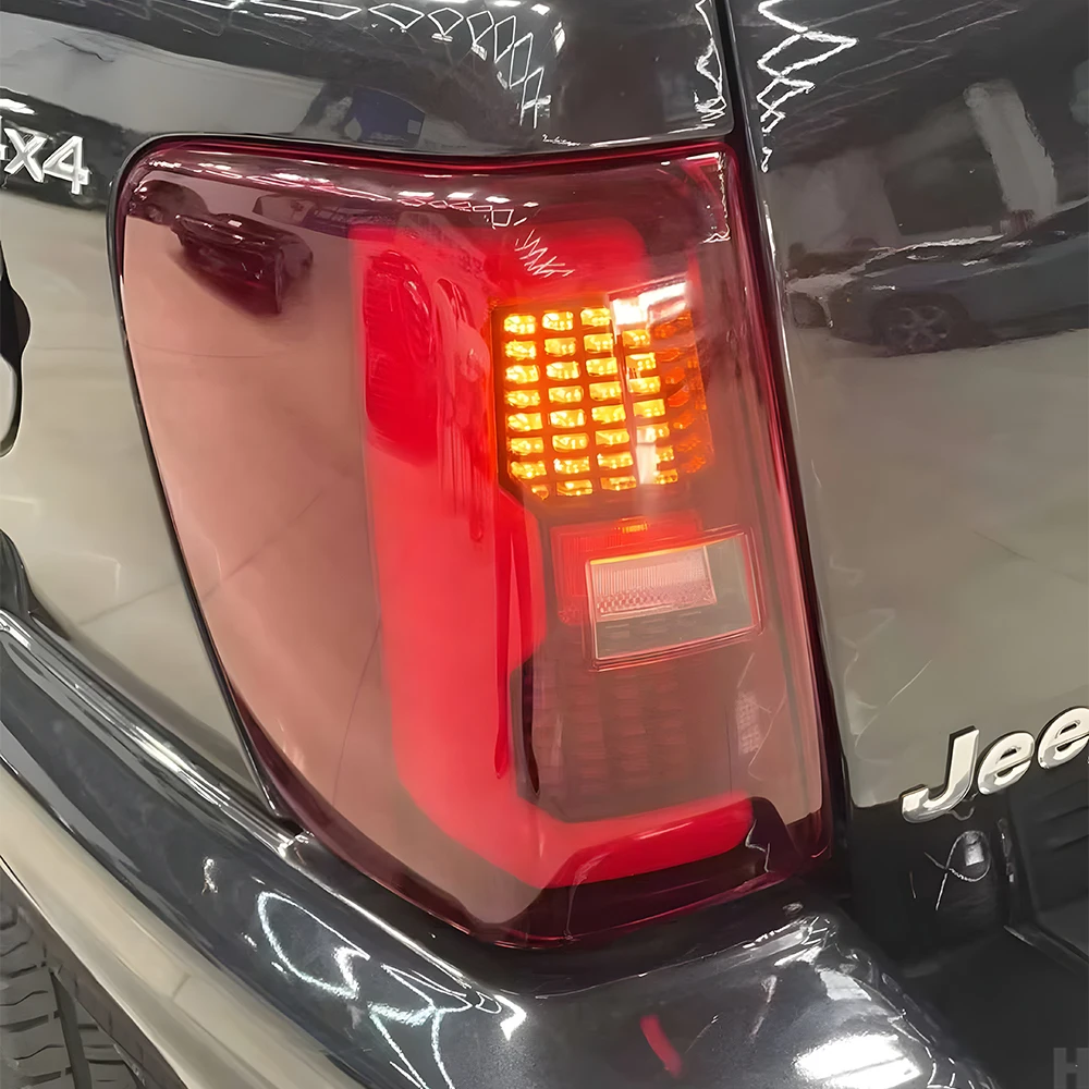 Zestaw lamp tylnych do Jeep Grand Cherokee 1999-2004, ulepszone światła tylne, podświetlenie, migające światła kierunkowskazów, Plug and Play, akcesoria narzędziowe.