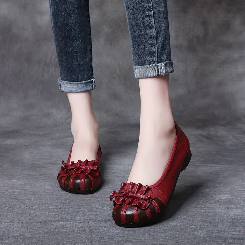 New Women's Red Genuine Leather Flat Shoes Round Toe Ruffle Detail Soft Non-slip Sole Comfort Mom Loafers Casual Walking Shoes