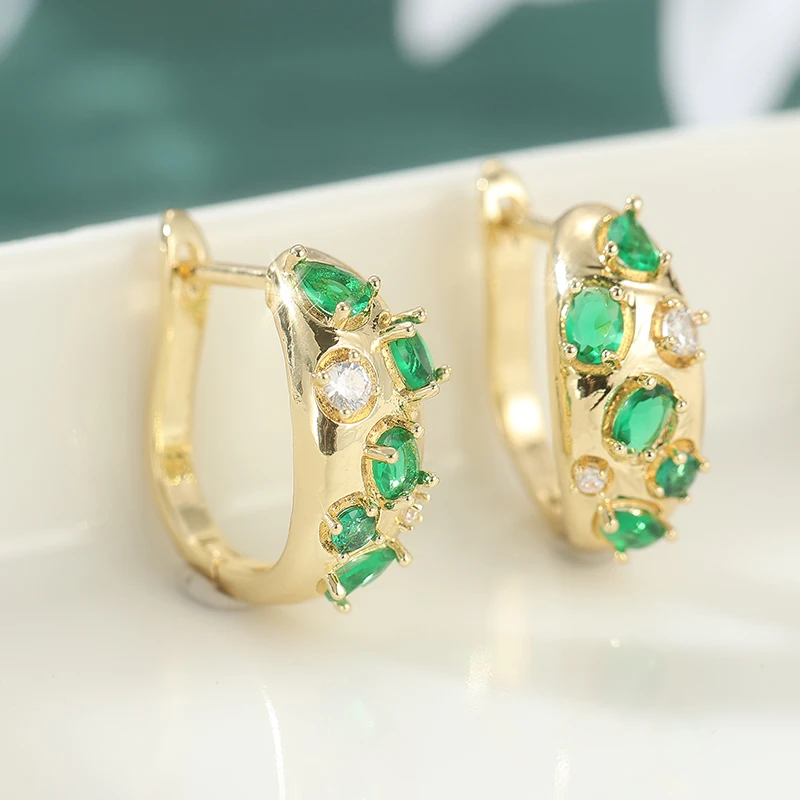 Vintage Luxury Dazzle Green Synthetic Zirconia Golden Hoop Earrings for Women Elegant Charm Banquet Festival Jewelry Accessories