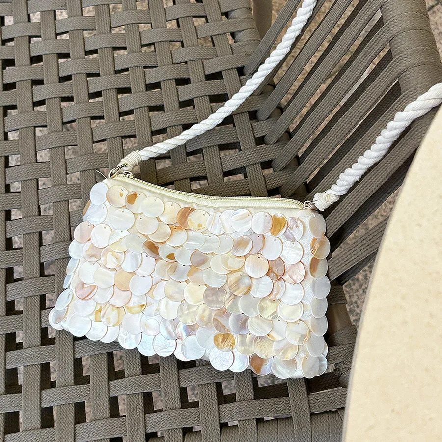 French natural bead shell hand-woven oblique span  beach vacation leisure versatile small square