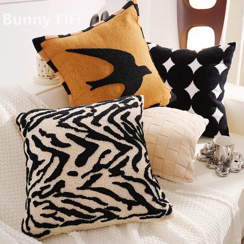 Swallow Zebra Animal Geometric Pattern Cushion Covers Soft Velvet Chenille Luxury Decorative Throw Pillow Cases For Home Decor