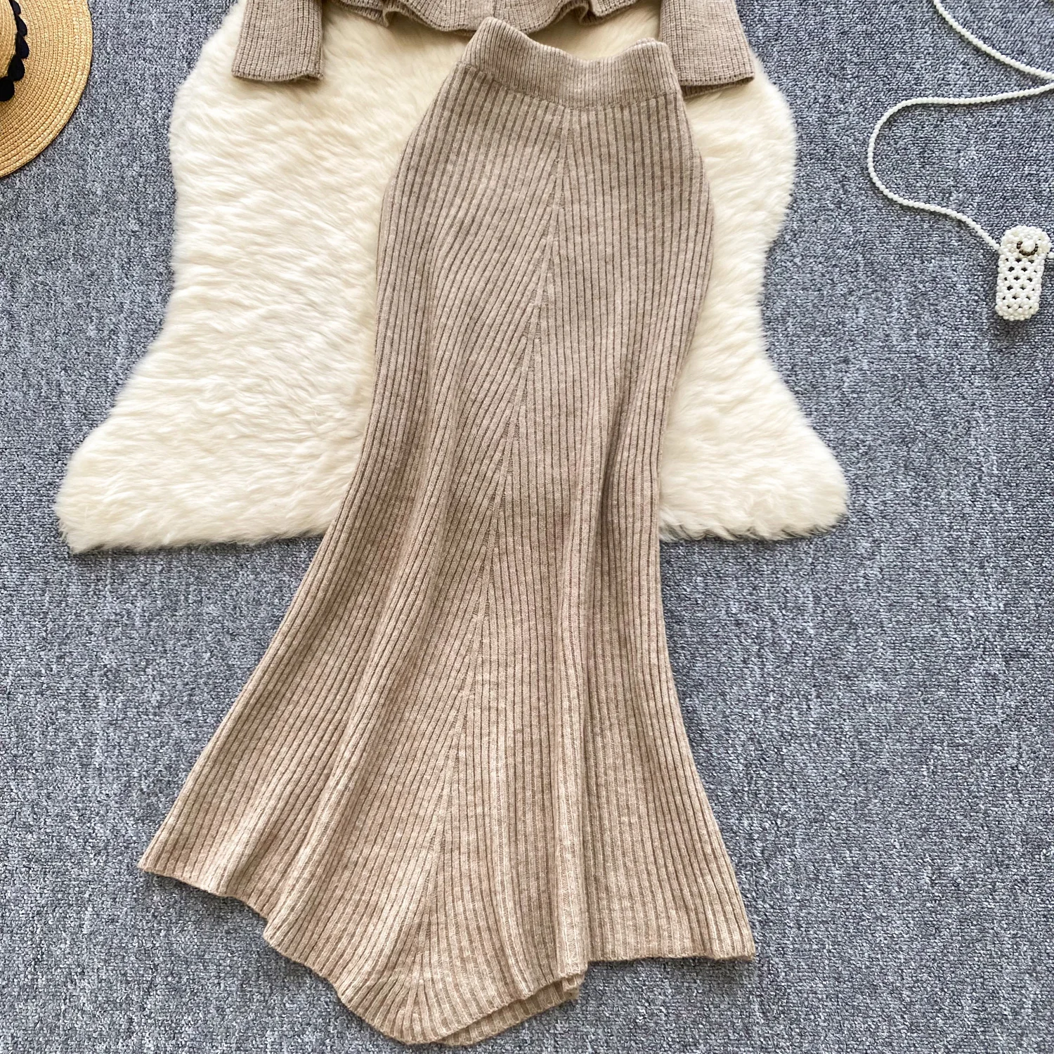 2024 Autumn New Elegant Slim Two Pieces Sets Women Buckle O-Neck Sweater High Waist Bodycon Skirt Knitted Sets J418