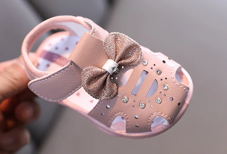 Sandalias de verano para niñas pequeñas, zapatos suaves para primeros pasos, con lazo bonito, princesas