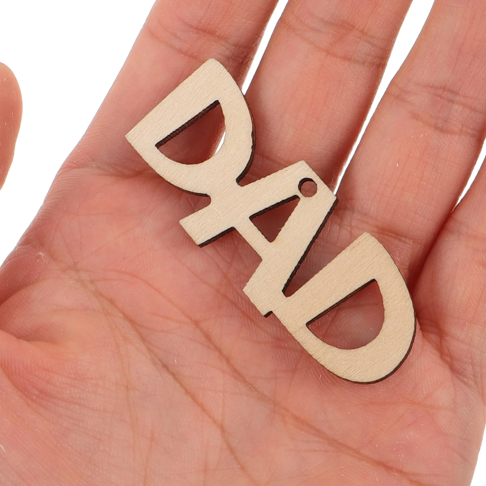 30個の木製吊り下げオーナメント 未完成の天然スライス DIY 塗装可能クラフト 父の日 子供 幼児 ホームデコレーション パーティータグ用