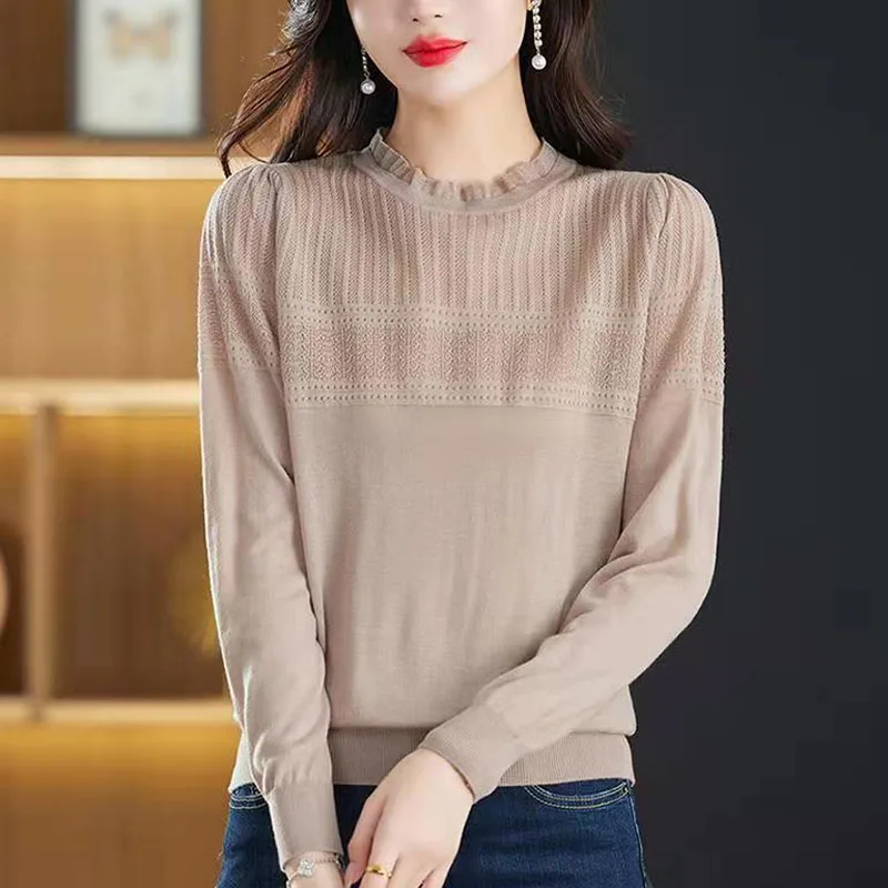 New Spring and Autumn Fashion Fashionable and Fashionable Solid Wood Ear Edge Round Neck Loose and Versatile Slim Mom's Top