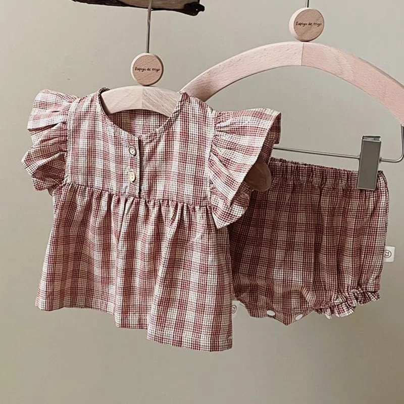 2024 New Summer Newborn Baby Girls Clothing Set Flying Sleeved Cotton Plaid Shirt+PP Shorts Korean Style Children Clothes Suit