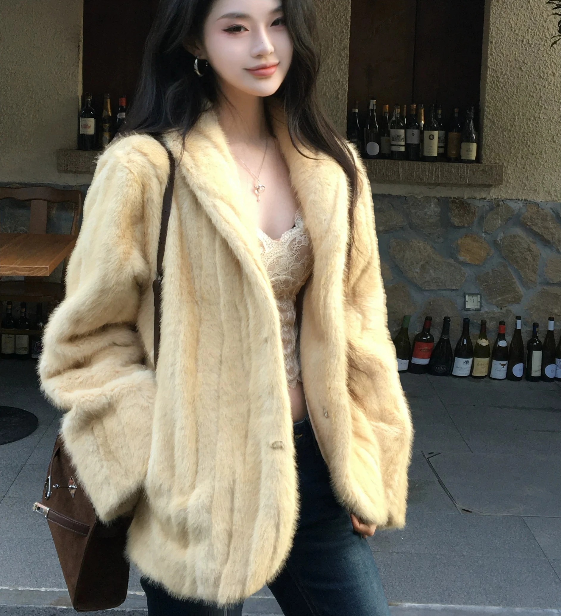 Autumn and Winter Fashion Women's Faux Fur Coat Loose Striped Fur One-piece Jacket