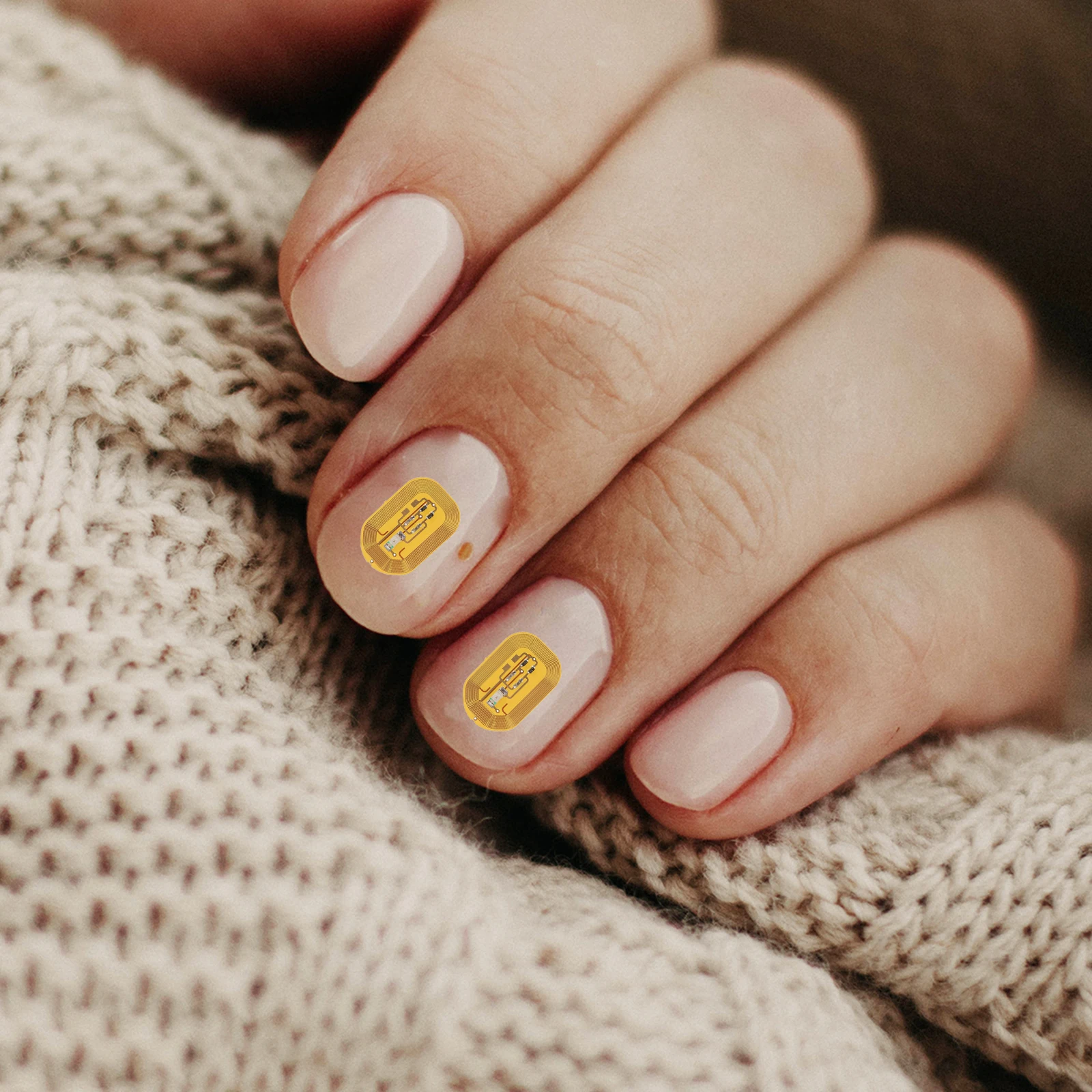 

5Pcs Fashionable NFC Nail Art Stickers Glow When Touched DIY Manicure Decorations for Women Short Fingernails