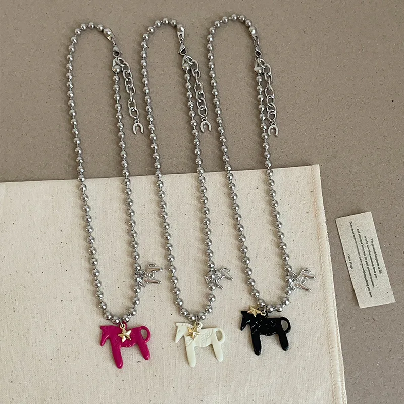 White Black Green Blue Pink Color Enamel Colt Horse Pendant Necklaces for Women Silver Plated Alloy Beads Chain Chokers