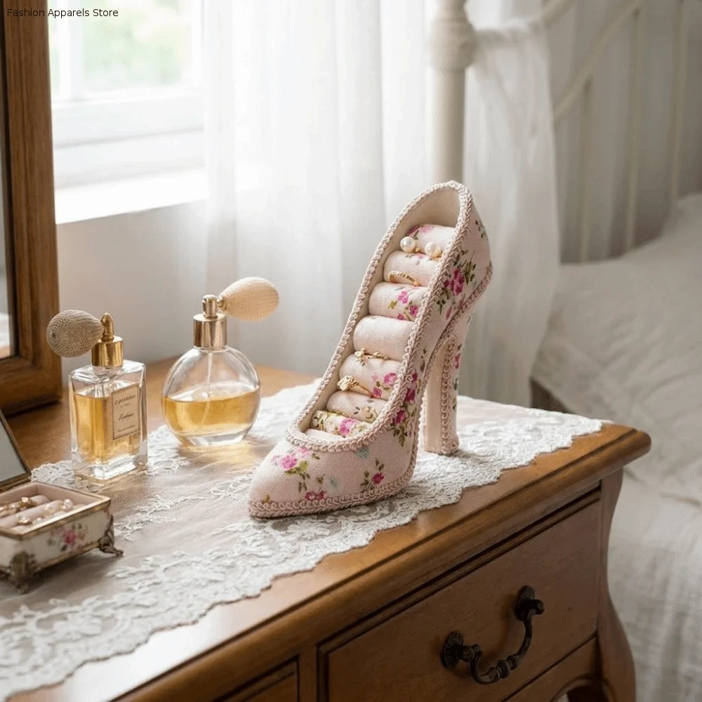 

Creative High Heel Shoe Jewelry Holder Pink Lace Floral Print Jewelry Display Stand Vintage Multi-pattern Jewelry Display Rack