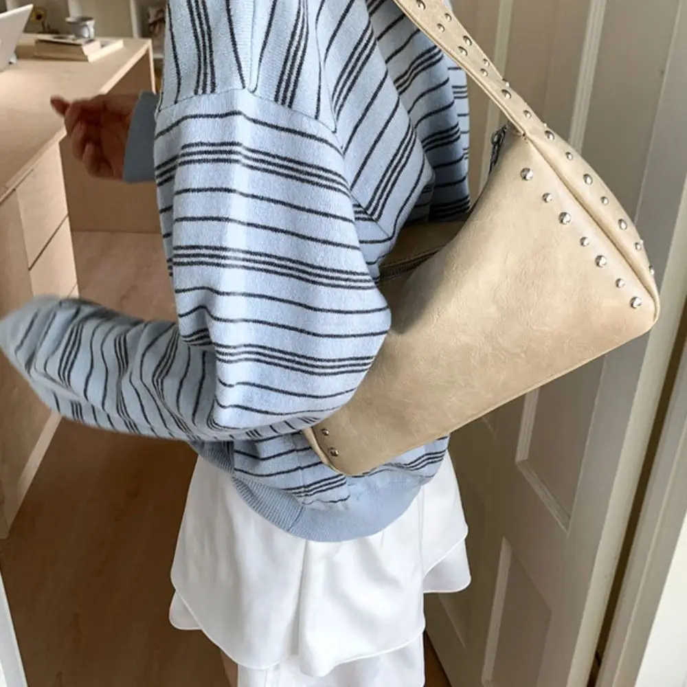 

Trendy Spicy Girl Style Retro Rivet Handbag French Leisure Pillow Underarm Bag Solid Color Square Commuting Shoulder Bag Autumn