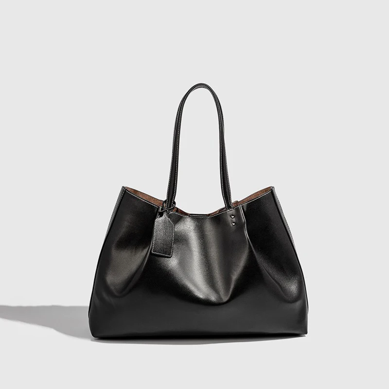 

Повседневная большая сумка-тоут через плечо для женщин, осень 2025, новая модель, простая квадратная форма, для ежедневного использования, с магнитной застежкой, синяя.