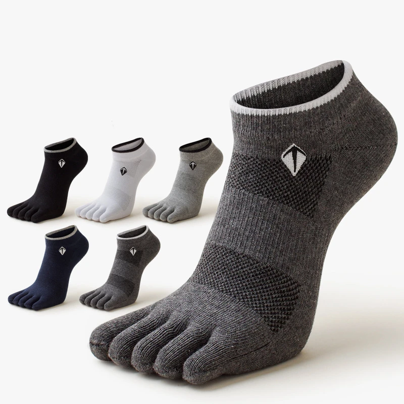 

1 Pairs Men Five-Toe Sports Socks Black White Anti-slip Breathable Coolmax Quick-Drying Sweat-Wicking Elasticity Cycling Socks