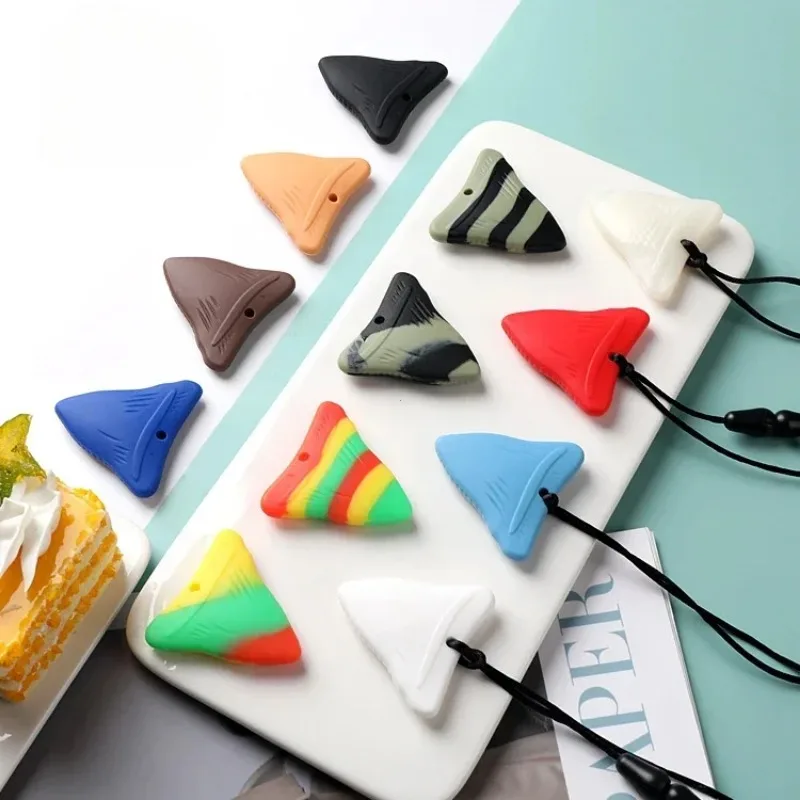 Kids Sensory Chew Necklace Brick Chewy Kids Silicone Triangle Fangs Toys Silicone Teeth for Children with Autism