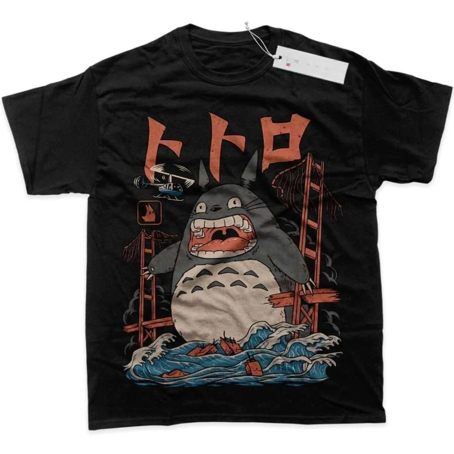 Camiseta Masculina Esportiva de Manga Curta com Estampa de Meu Vizinho Totoro, Gato Cinza com Dentes Brancos, Aviões de Papel Vermelhos e Onda Azul