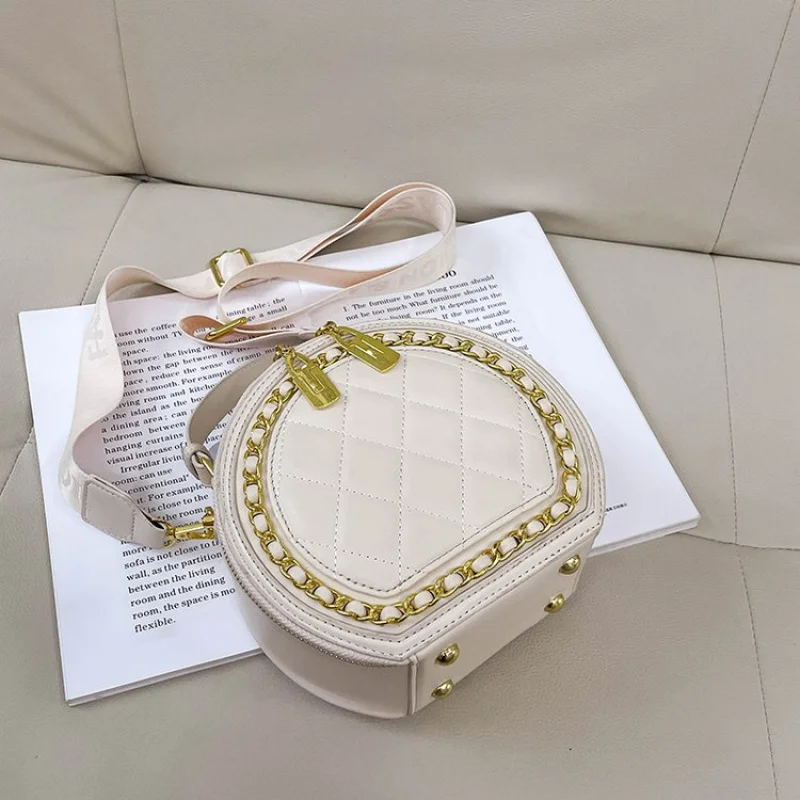 

Elegant Top Handle Tote Bag In Durable Leather Spacious Compartment Shopping