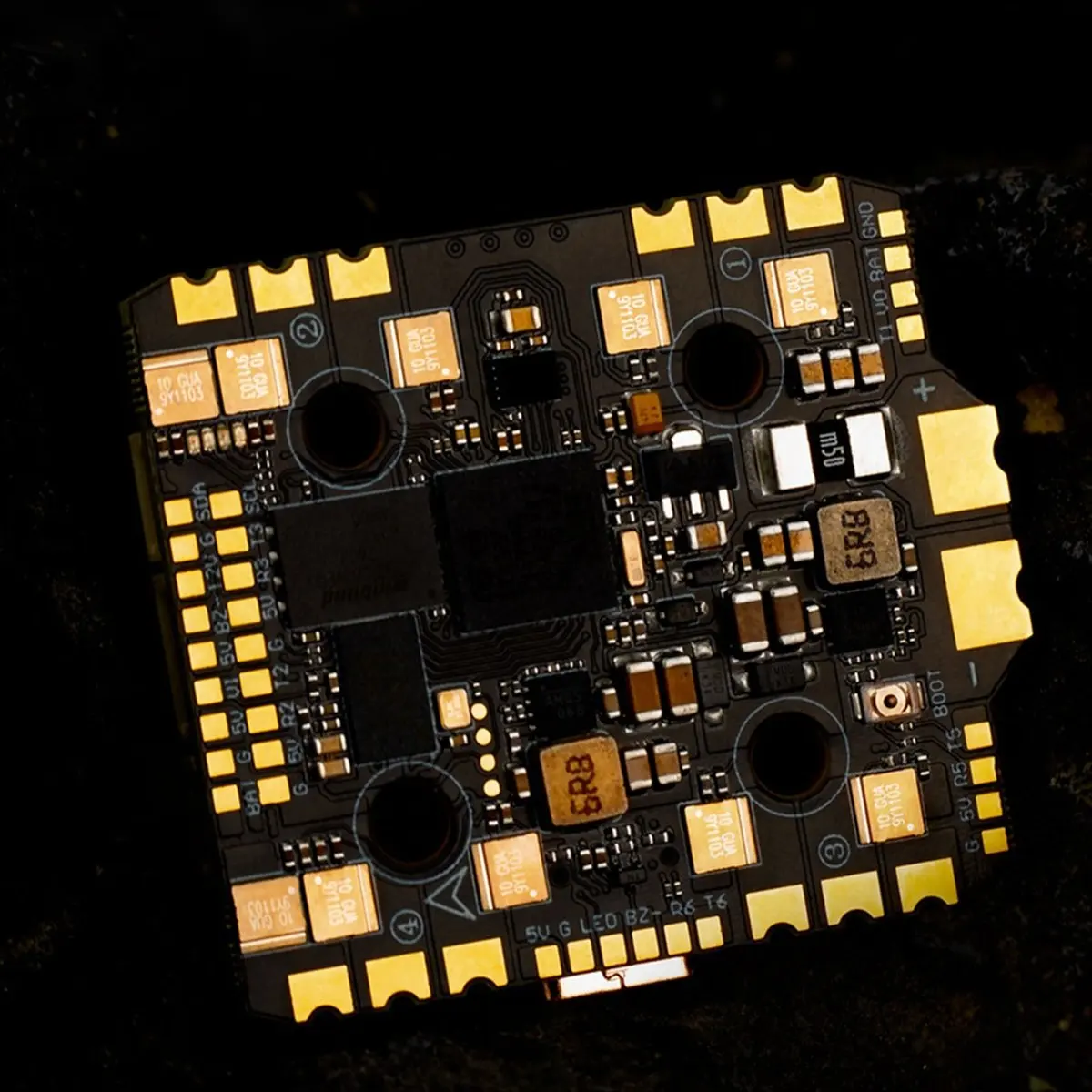 【ELEVATE LIFE】F745 AIO 40A -42688 Al0 FPV Flight Controller with 12V Switch Enhanced Stability 4-6S Lipo for FPV Accessories