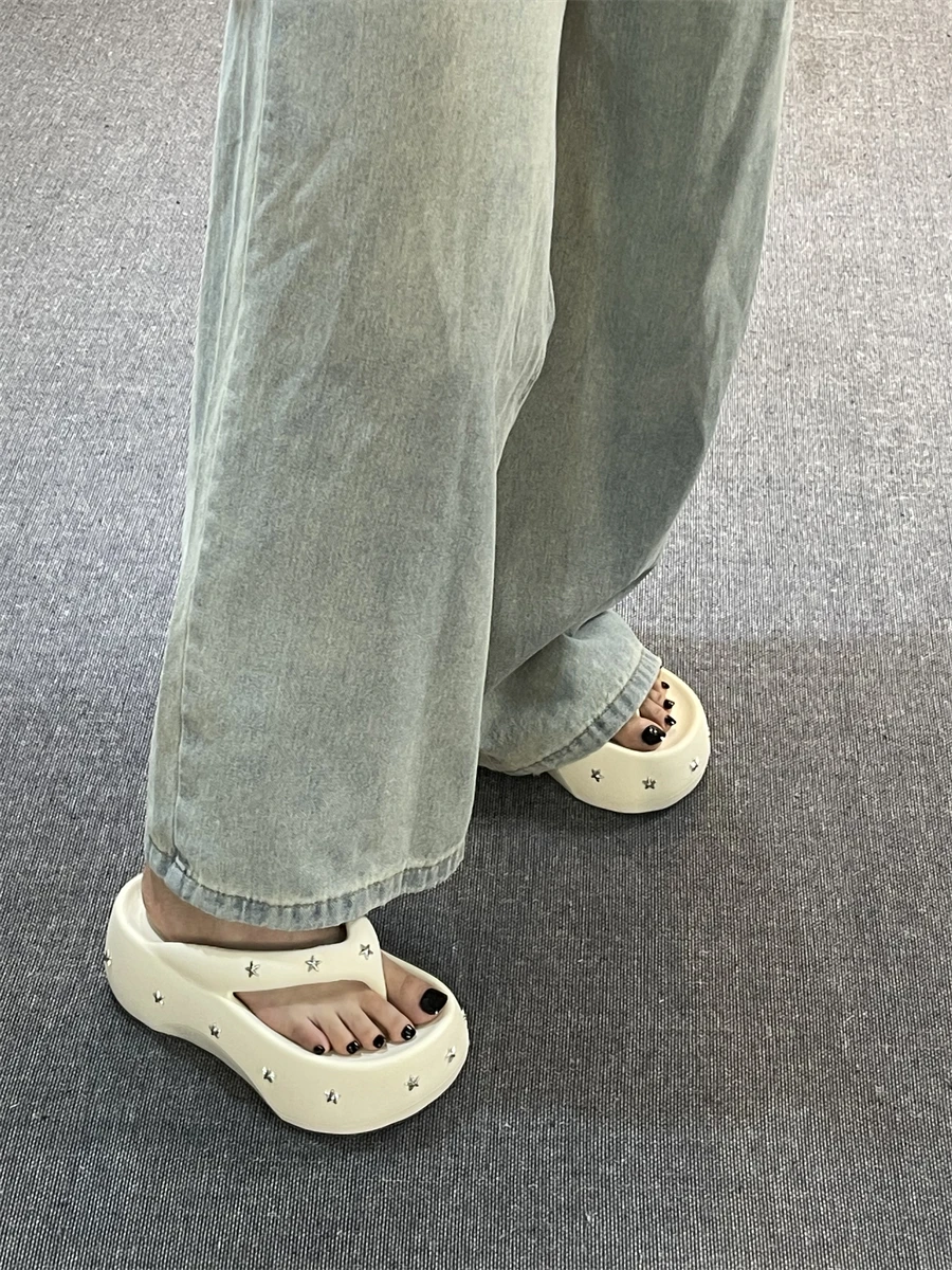 Y2k dicke Sohlen Flip Flops für Frauen 7cm Sommer Hausschuhe 2024 neuer Artikel für Outdoor-Sommer ausflüge weibliche Punk Hausschuhe