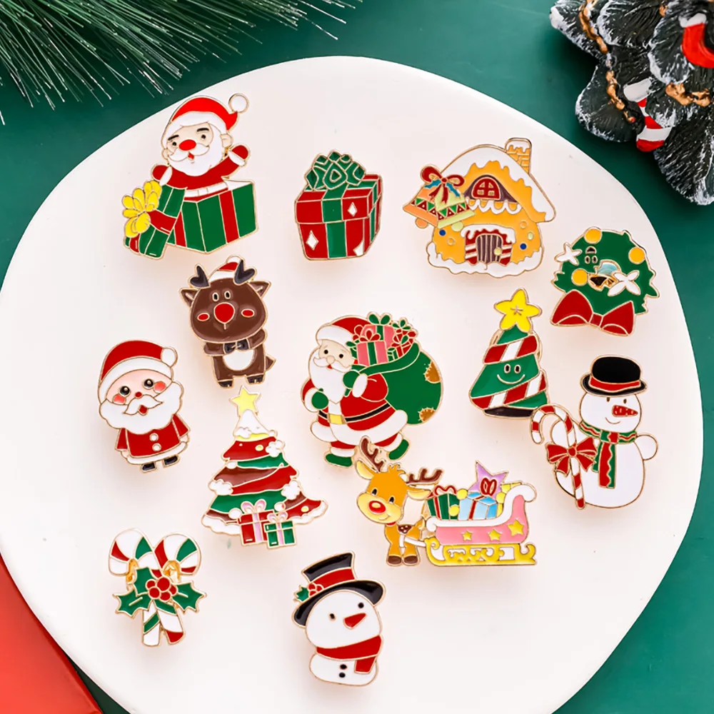 Santa Claus Theme Lapel Pins Christmas Wreath Candy Canes Tree Sleigh Reindeer Pattern Enamel Brooches Xmas Gift e648