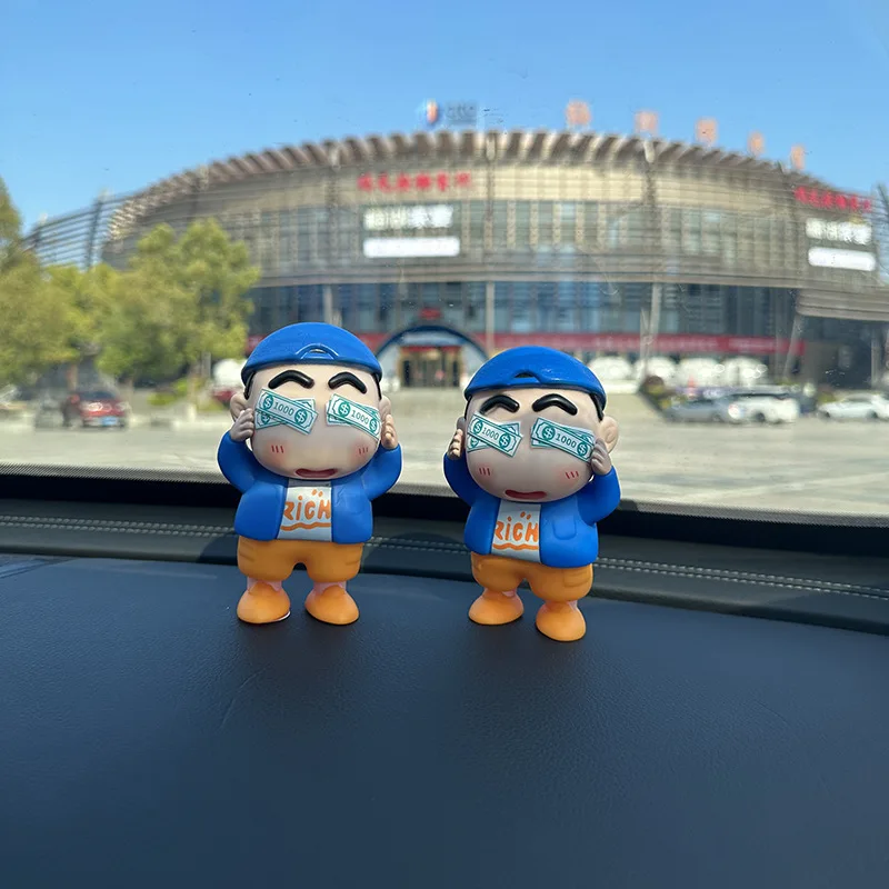 Anime crayon shin-chan q versão postura de pé figura de ação pvc modelo brinquedos boneca carro ornamento decoração presentes colecionáveis