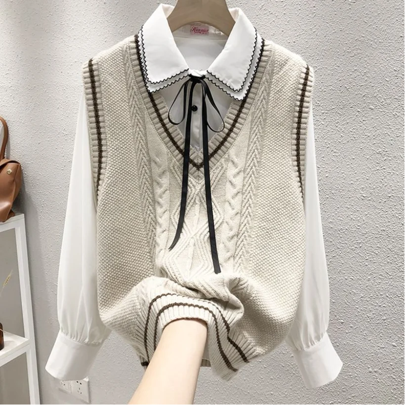 British Academy Style Knitted Vest Women\'s Autumn and Winter New Loose V-neck Layered Western Sweater Vest Horse Clip