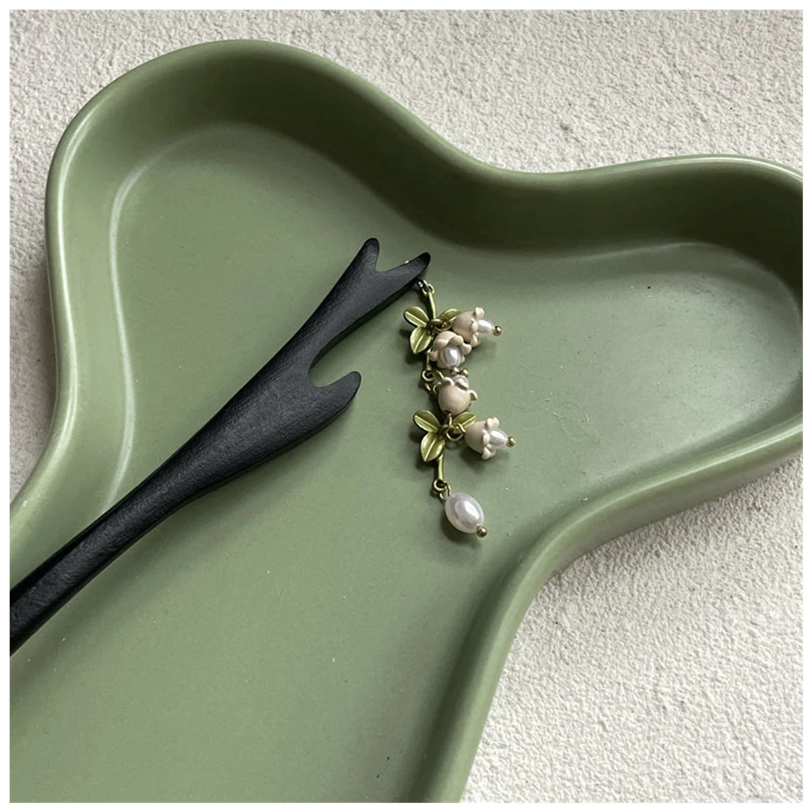 Jepit Rambut Bunga Gaya Perancis Garpu Stik Rambut Bunga Putih Pin Rambut Kayu Tempat Ekor Kuda Perhiasan Pembuat Sanggul Rambut Wanita Anak Perempuan