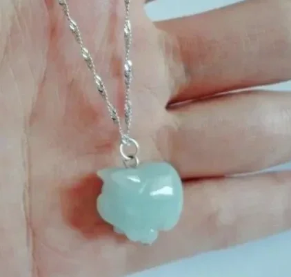 

Carved Natural Emerald Pig Pendants Necklace Chinese Hand-carved Charm Jadeite Jewelry Fashion Amulet Gifts for Women Men