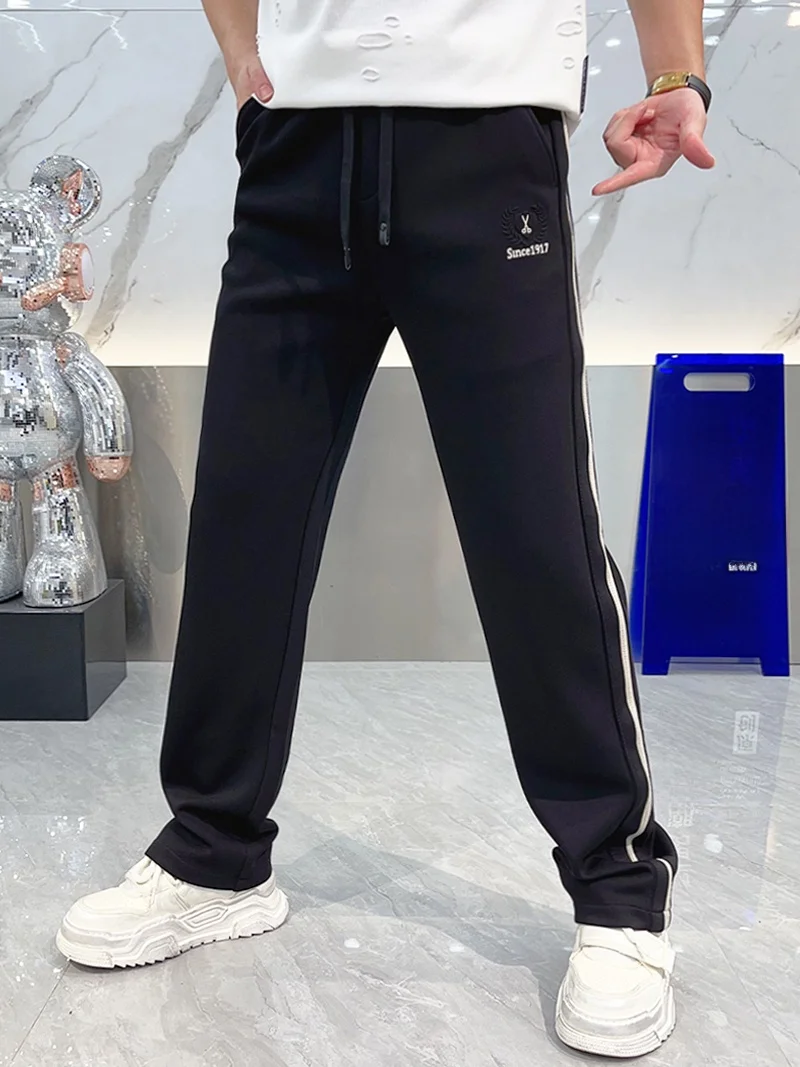 

Удобные мужские повседневные брюки в полоску, прямого кроя, осенняя новинка, европейский стиль, с вышитым логотипом, универсальные повседневные брюки