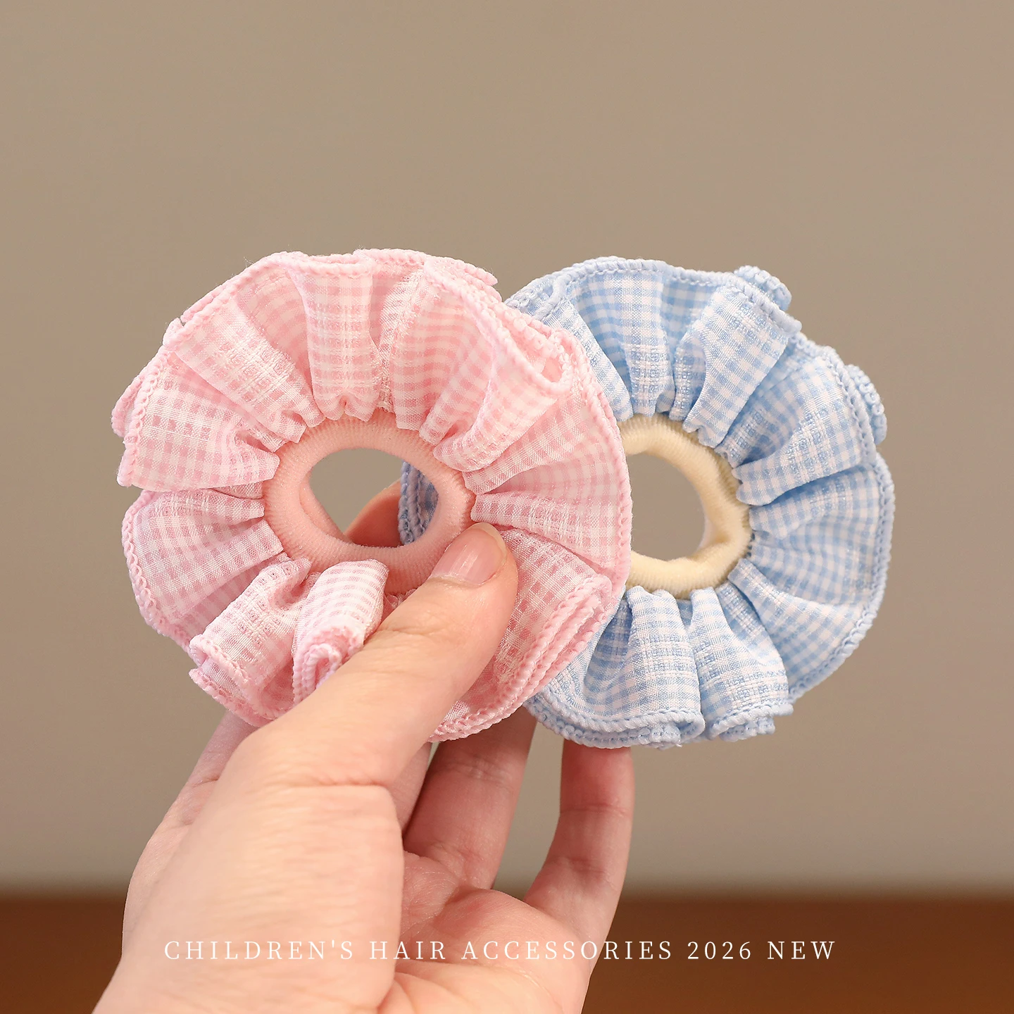 Gingham Plaid Ruffle Hair Scru - огляд і ціна Baby Gear