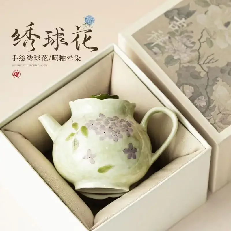 200ML Hand-painted Hydrangea Teapot Household Ceramic Kung Fu TeaSet Chinese Style Teapot with Filter for Ladies Craft Ornaments