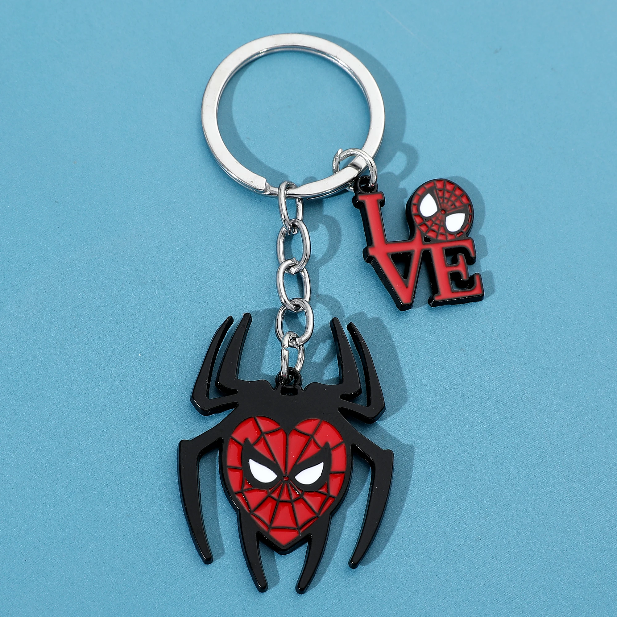 Superhero Spiderman Model Keychain Marvel The Avengers Spider Man Keyrings Cartoon Figure Key Holder for Backpack Ornament