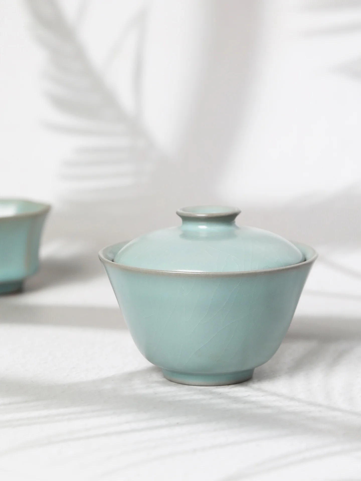 

Iman Tea Life Liu Yang Li Zhiqiang Teacher Works Ceramic Tianqing Finger Cup Press Hand Cup with Certificate Chinese Style