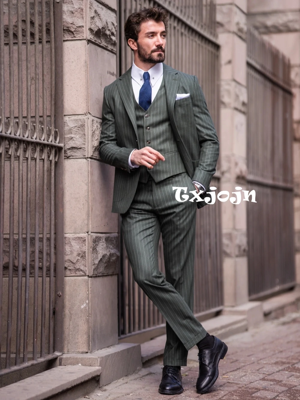 

Classic Formal Striped Suit Set 3 Pieces For Business Activities 2025 Customized Notched Lapel Men's Tuxedo Wedding Party Guest