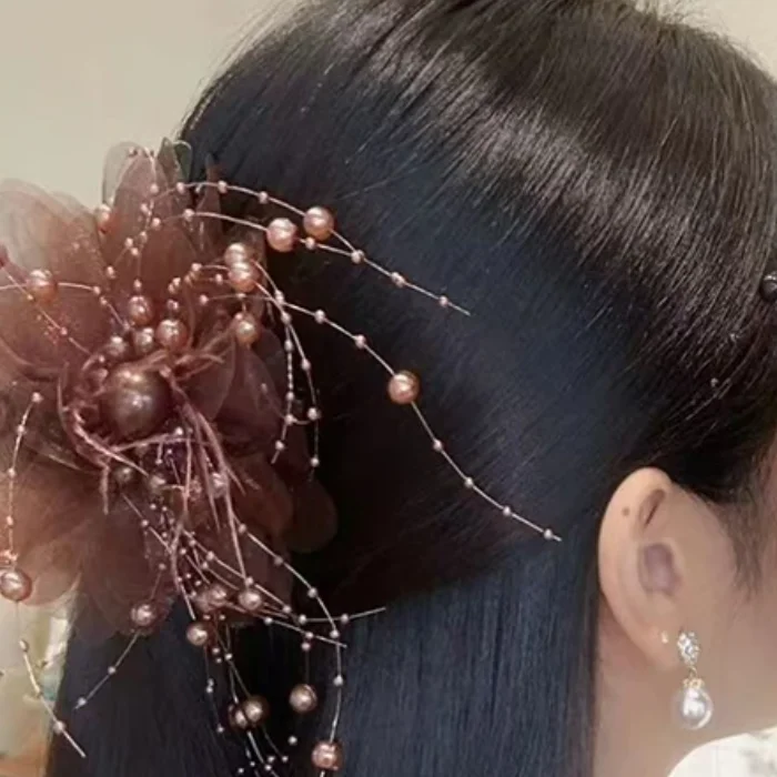 

Attractive Shark Design Women's Hair Claw with Pearl Tassels
