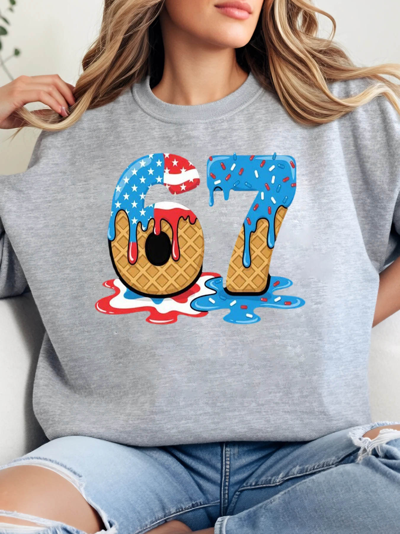 

Футболка с принтом в виде пончика с американским флагом 67, повседневные женские топы на День независимости, повседневная одежда, серый, больших размеров