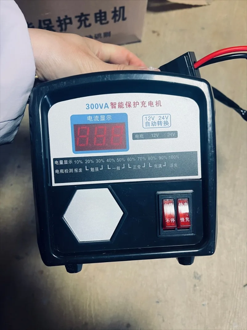 Electric Forklift Special High-power Charger 60 Volts 48 Volts 72 Volts Charger view 5